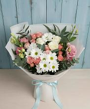 Букет цветов из:  Розы, Лизиантусы и Хризантемы #REPLACE_PRED# Разумном