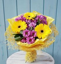 Букет цветов из:  Хризантемы и Герберы #REPLACE_PRED# Разумном