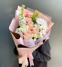 Букет цветов из:  Хризантемы и Розы в Разумном