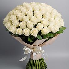 Букет 101 беля роза Белоснежка в Разумном
