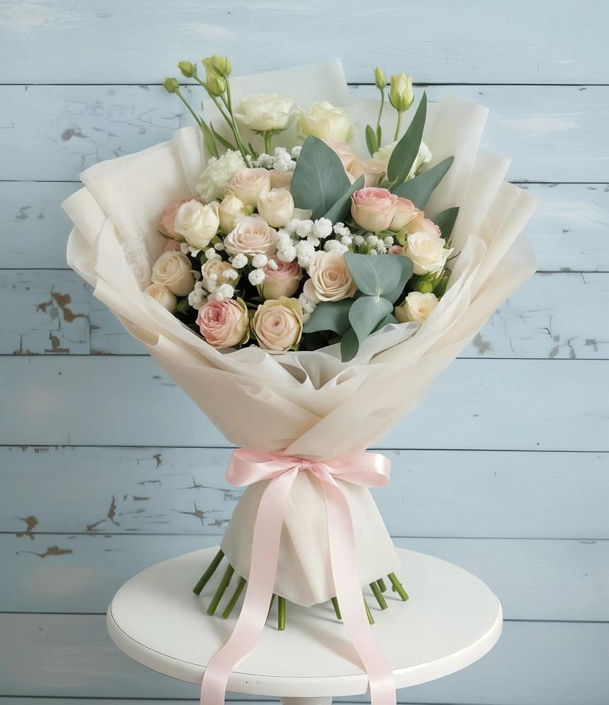 Букет цветов из: Розы и Лизиантусы в Разумном