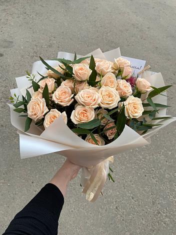 Букет Кремовые розы Латте в Разумном