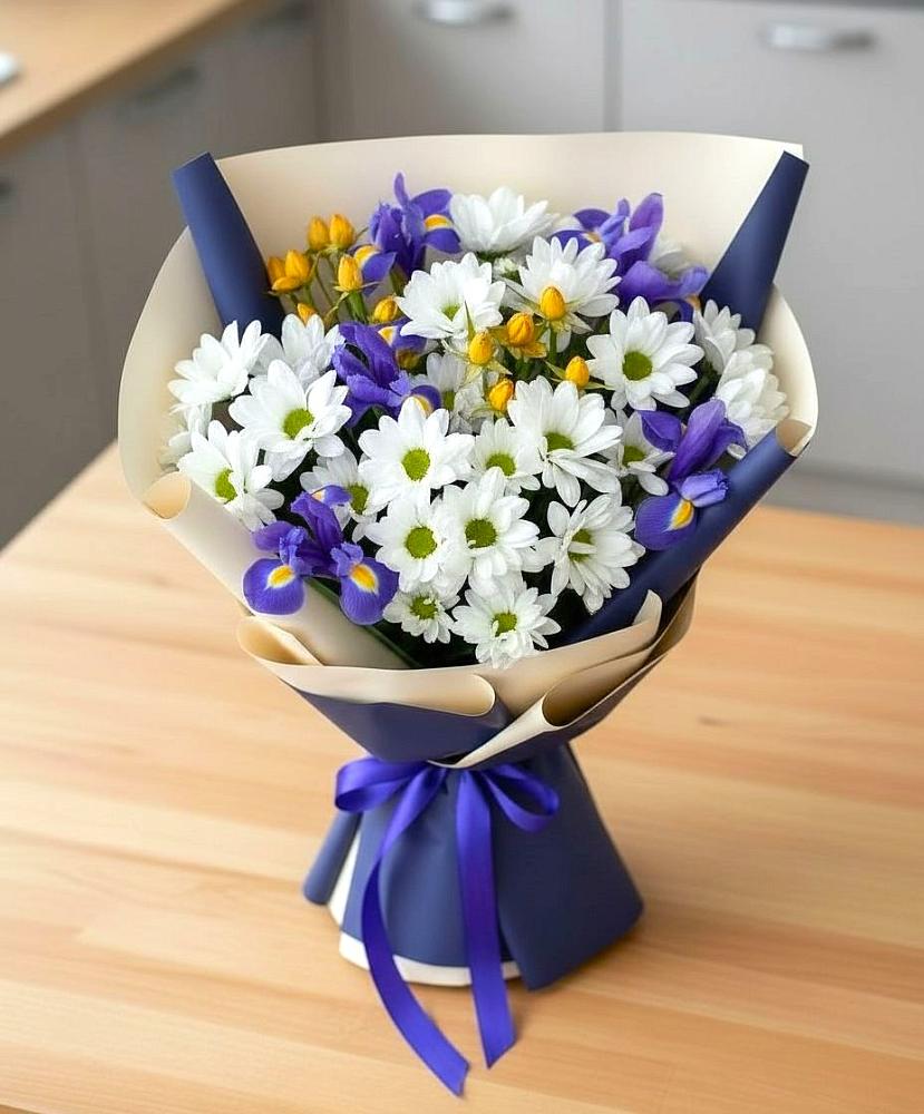 Букет цветов из: Розы, Ирисы и Хризантемы в Разумном