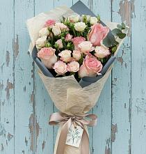 Букет цветов из:  Розы в Разумном