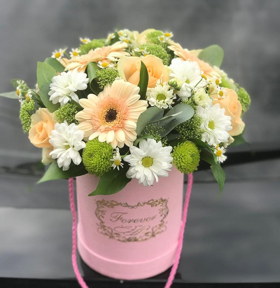 Цветочная композиция из Розы, Герберы и Хризантемы в шляпной коробке в Разумном